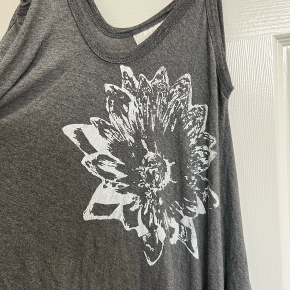 Super comfy jersey romper. Small boutique designer. - Picture 3 of 3